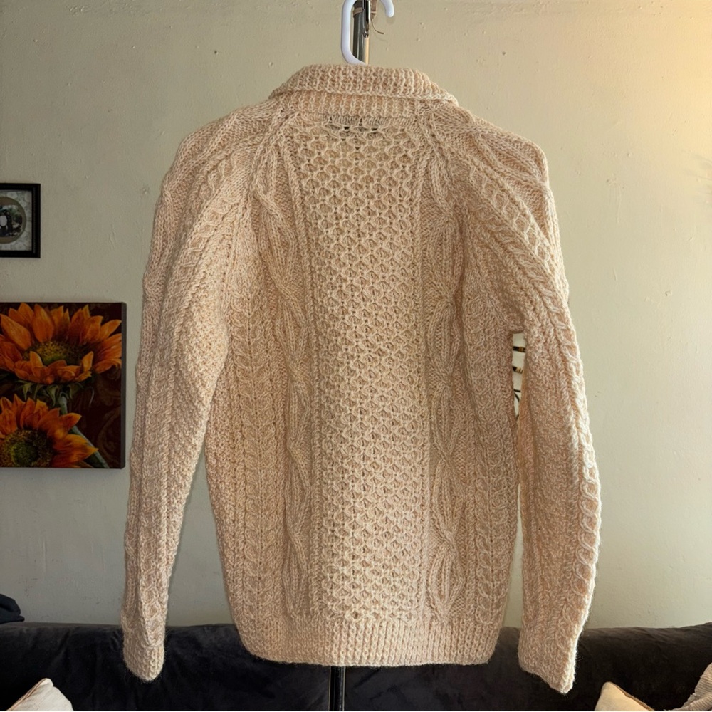 Vtg Abbey Knitwear 100% Irish
Wool Fisherman Chunky Cable Cardigan Sweater S/M - Picture 4 of 14